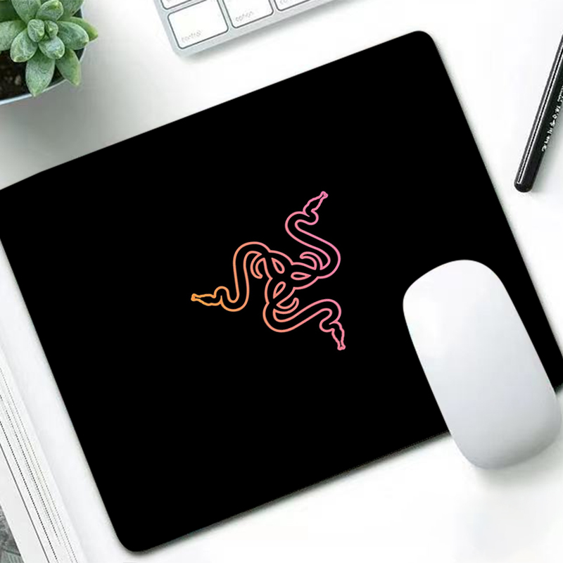 Gaming Keyboard Noise - Razer Luxury Mouse Pad Anime Gamer